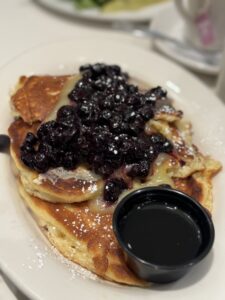 blueberry lemon pancakes, briarpatch, winter park brunch, orlando best brunch places, orlando florida, orlando florida brunch restaurants. 